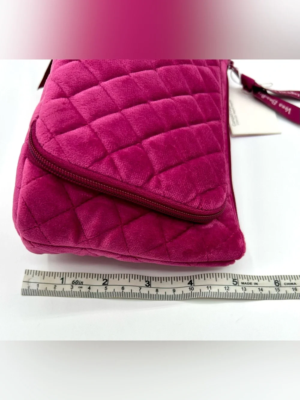 VERA BRADLEY Quilted Pink Velvet Compact Organizer.